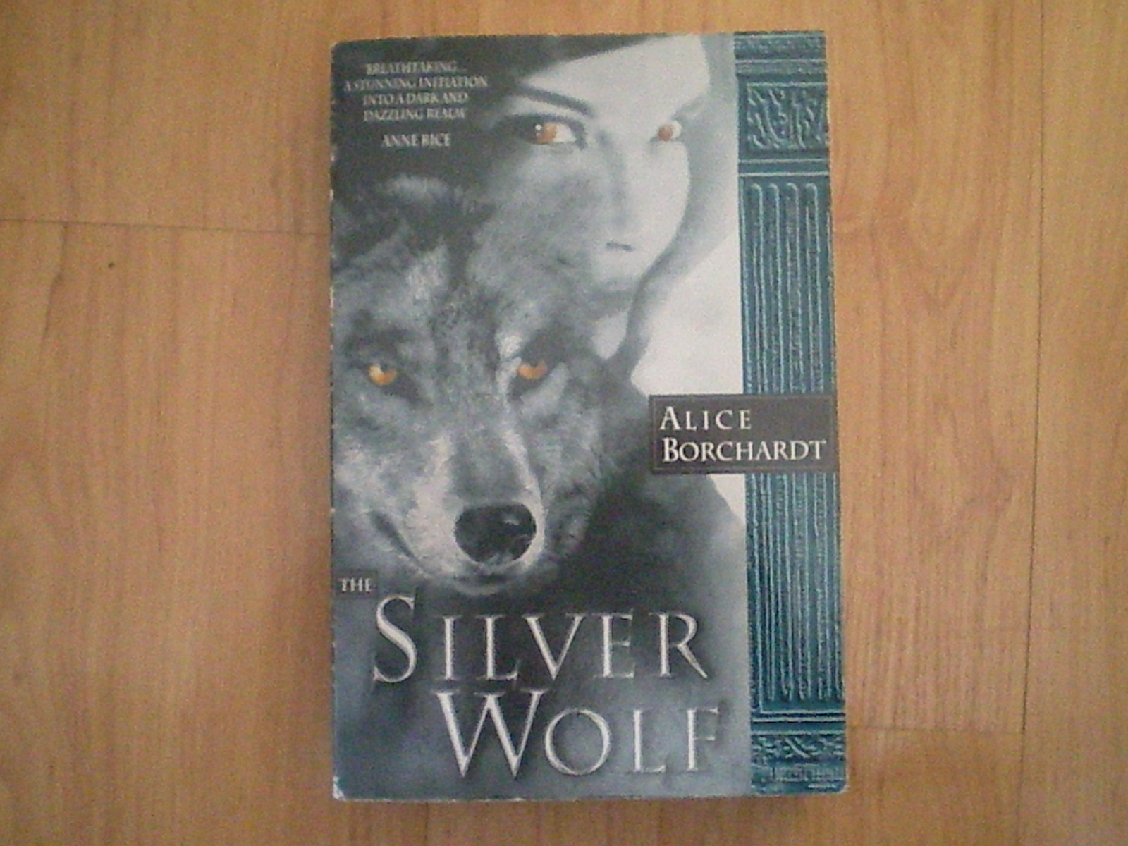 Borchardt, Alice - The silver wolf
