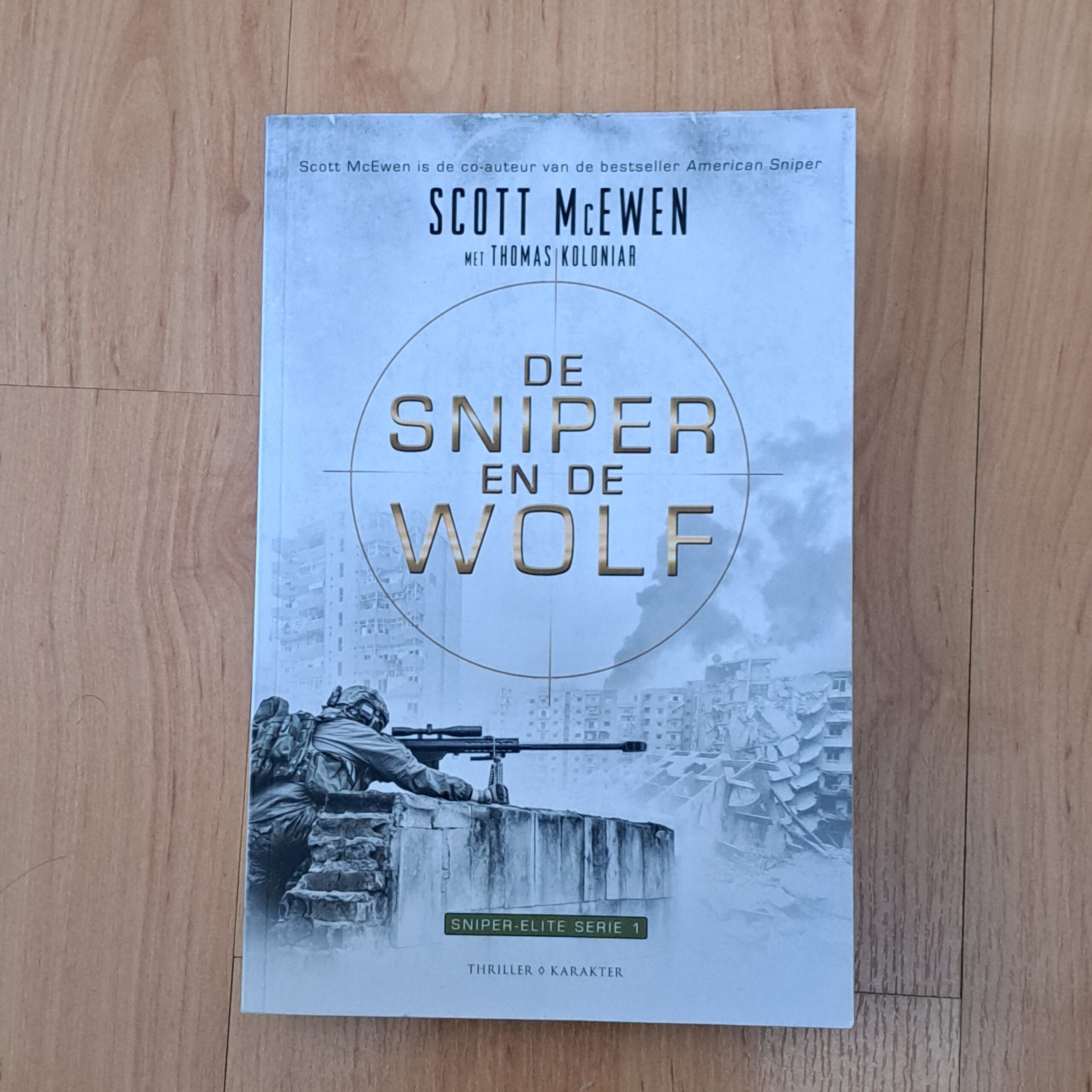 McEwen, Scott & Koloniar, Thomas - De sniper en de wolf